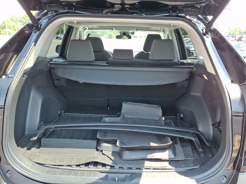 Used 2025 Toyota RAV4 XLE w/ Convenience Package AWD/4WD image 30