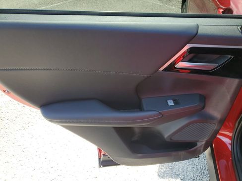 New 2026 Nissan Rogue SL AWD/4WD image 10