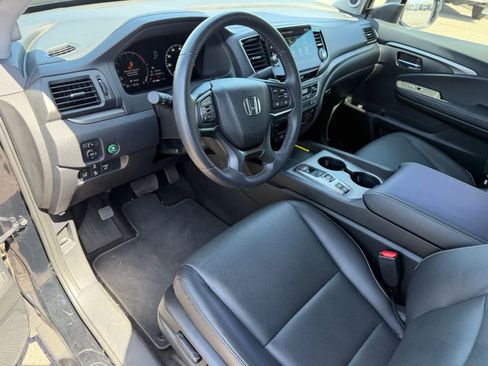 Used 2025 Honda Ridgeline RTL image 9