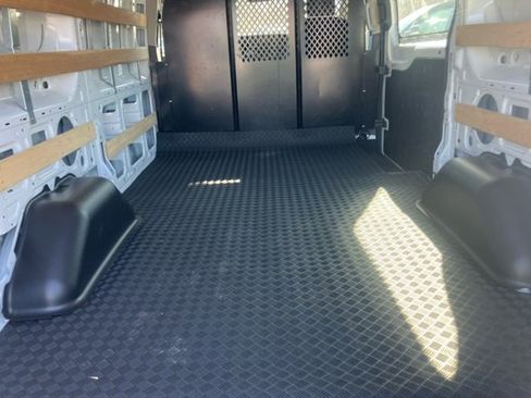 Used 2024 Ford Transit 250 Low Roof w/ Exterior Upgrade Package image 9