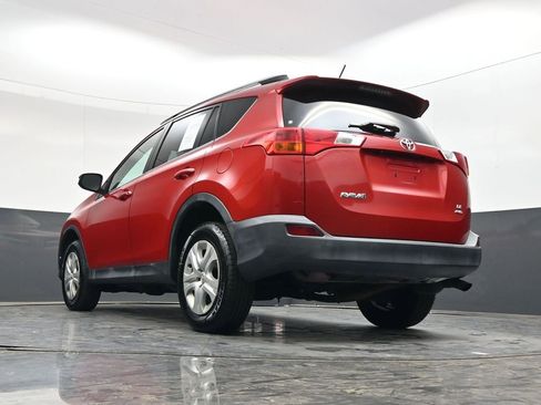 Used 2015 Toyota RAV4 LE image 30