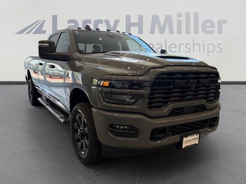New 2026 RAM 2500 Tradesman AWD/4WD image 7