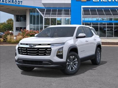 New 2026 Chevrolet Equinox LT FWD image 6