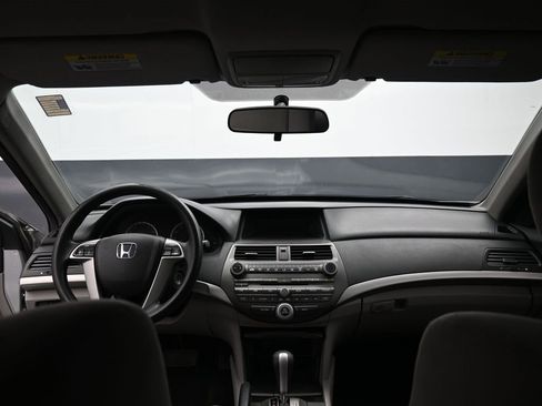 Used 2012 Honda Accord LX image 25