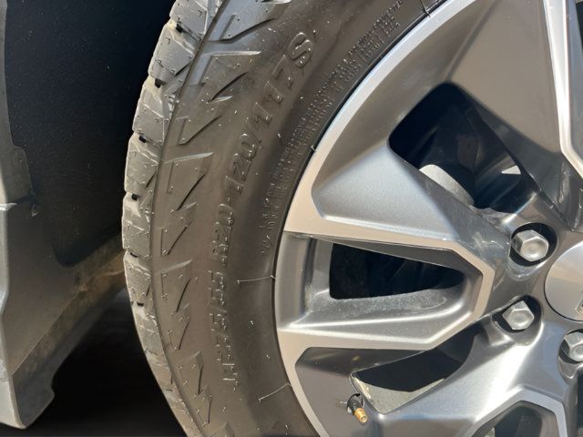 Used 2023 Chevrolet Silverado 1500 RST RWD image 12