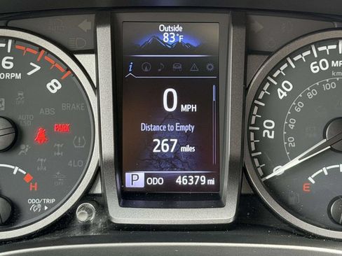 Certified 2022 Toyota Tacoma TRD Sport AWD/4WD image 11