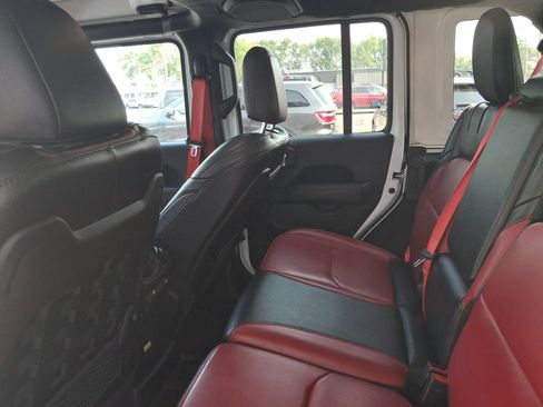 Used 2023 Jeep Wrangler Unlimited Rubicon 4xe AWD/4WD image 10