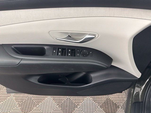 Used 2025 Hyundai Tucson SEL FWD image 24