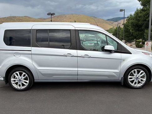 Used 2018 Ford Transit Connect Titanium FWD image 2