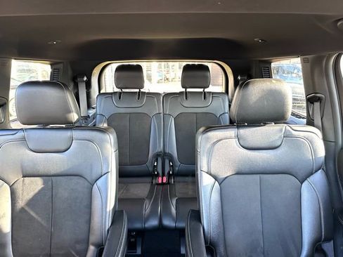 Used 2023 Jeep Grand Cherokee L Laredo image 18