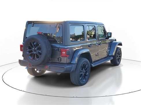 Used 2022 Jeep Wrangler Unlimited Sahara w/ Cold Weather Group image 3