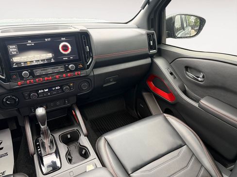 Used 2025 Nissan Frontier PRO-4X w/ Pro Premium Package AWD/4WD image 12