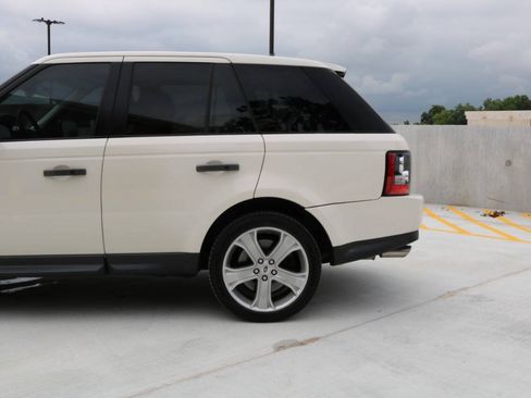 Used 2010 Land Rover Range Rover Sport Supercharged AWD/4WD image 57