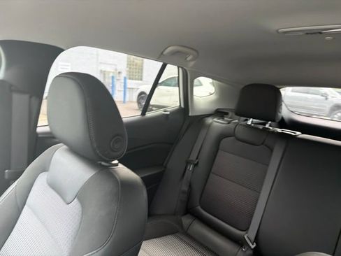 Used 2025 Chevrolet Trax LT FWD image 58