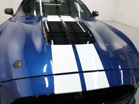 Used 2022 Ford Mustang Shelby GT500 w/ Carbon Fiber Track Pack image 62