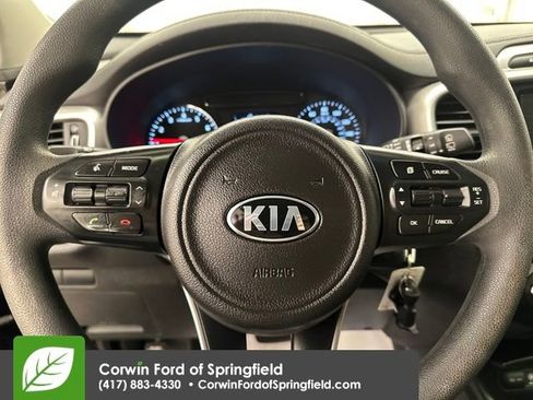 Used 2016 Kia Sorento LX image 29