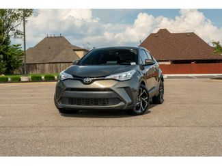 Used 2021 Toyota C-HR XLE FWD video 1