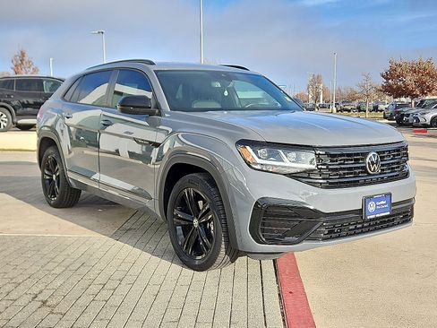 Certified 2023 Volkswagen Atlas Cross Sport SEL R-Line image 4