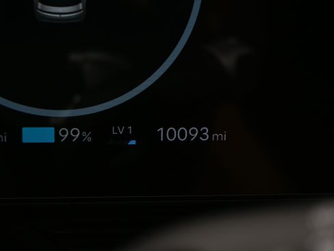 Used 2025 Hyundai Ioniq 5 Limited image 19