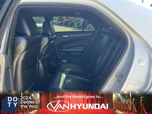 Used 2023 Chrysler 300 S w/ Comfort Group image 16