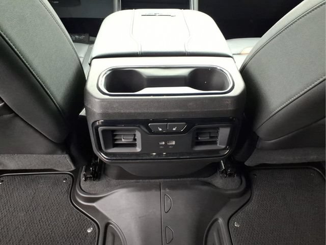 Used 2024 GMC Sierra 3500 AT4 w/ AT4 Preferred Package AWD/4WD image 15