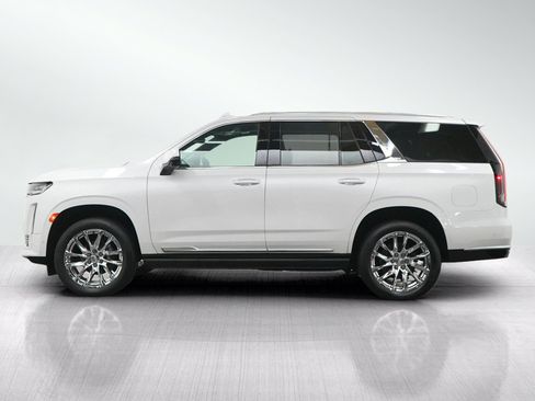 Used 2022 Cadillac Escalade Premium Luxury w/ LPO, Radiant Package AWD/4WD image 2