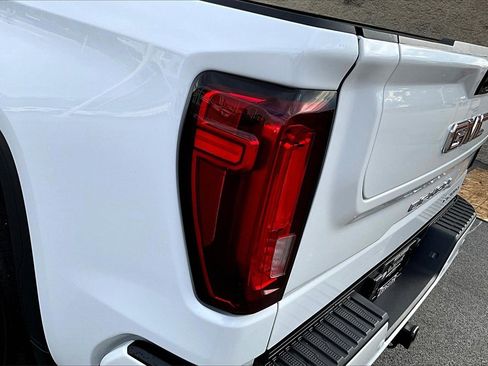 Used 2023 GMC Sierra 1500 Denali w/ Denali Reserve Package image 29