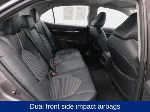 Used 2024 Toyota Camry SE image 31
