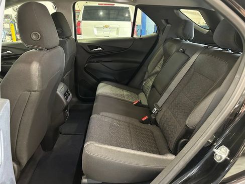 Used 2022 Chevrolet Equinox LT FWD image 33