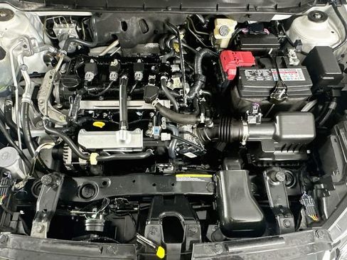 Used 2024 Nissan Kicks SR w/ SR Premium Package FWD image 28