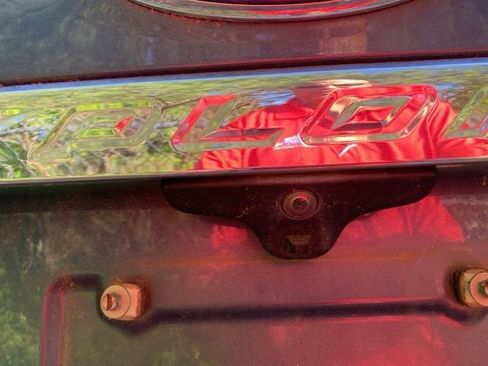 Used 2019 Ford Explorer XLT image 17