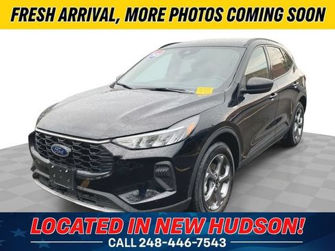 Used 2025 Ford Escape ST-Line AWD/4WD image 1