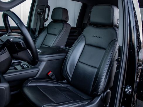 Used 2024 GMC Sierra 2500 Denali w/ Technology Package image 19