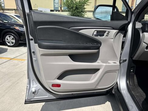 Used 2021 Honda Pilot Special Edition image 19