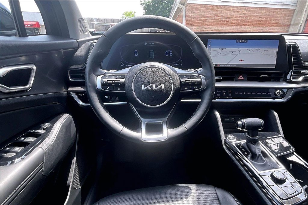 Used 2023 Kia Sportage EX AWD/4WD image 5