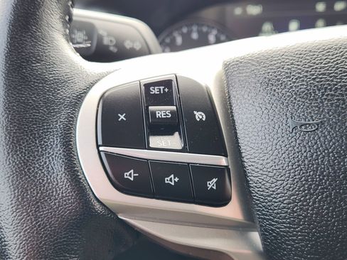 Used 2023 Ford Explorer XLT w/ Equipment Group 202A image 30