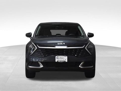 Used 2025 Kia Sportage LX AWD/4WD image 3
