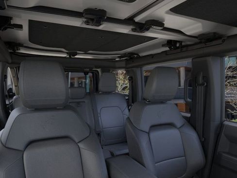 New 2026 Ford Bronco Badlands w/ Sasquatch Package image 12