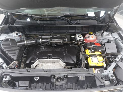 Used 2019 GMC Acadia SLE image 32