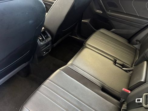 Used 2023 Volkswagen Tiguan SE R-Line AWD/4WD image 12