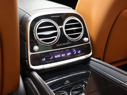 Used 2019 Mercedes-Benz Maybach S 560 4MATIC image 76