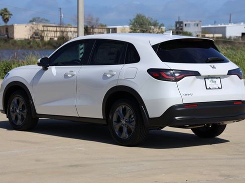 New 2026 Honda HR-V LX image 6