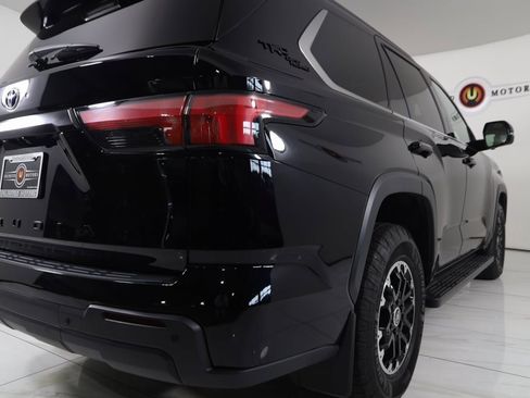 Used 2024 Toyota Sequoia Limited image 62