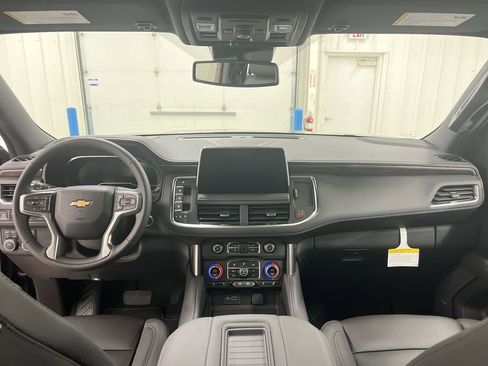 Used 2023 Chevrolet Tahoe LT w/ Luxury Package AWD/4WD image 10