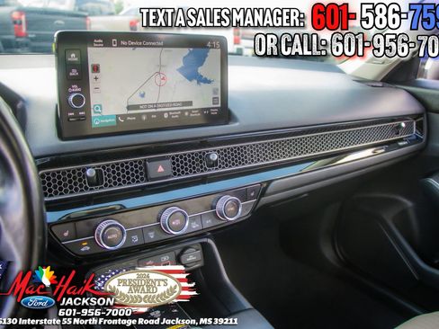 Used 2023 Honda Civic Touring image 17