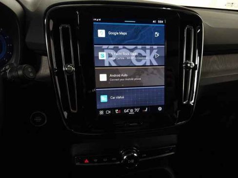 Certified 2025 Volvo XC40 B5 Core image 23