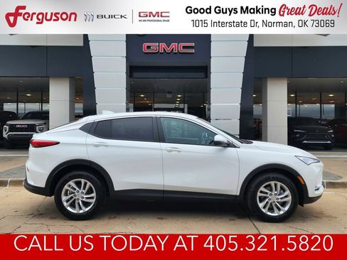 New 2026 Buick Envista Preferred w/ Convenience I Package FWD image 2