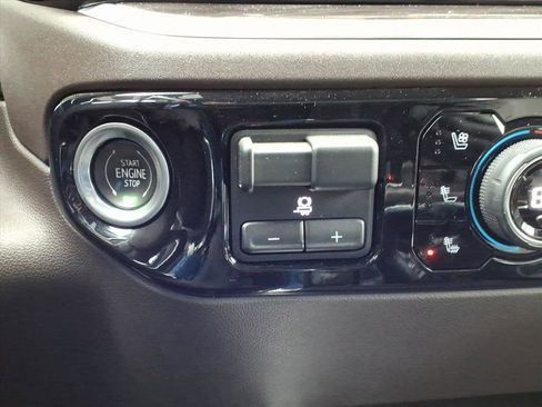 Certified 2022 Chevrolet Silverado 1500 LTZ w/ Z71 Off-Road Package image 22