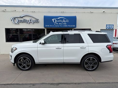 Used 2021 Ford Expedition Limited AWD/4WD image 1