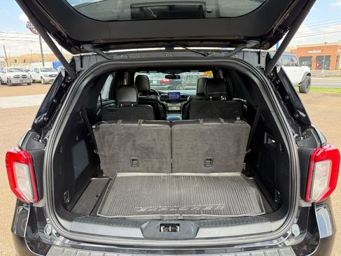 Used 2020 Ford Explorer ST image 18